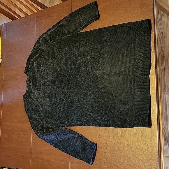 Express Black Tunic Sweater - Picture 7 of 8